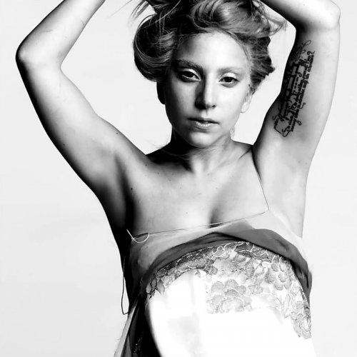 Леди Гага без грима