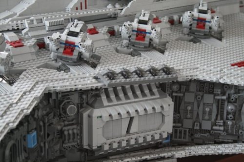 Модель звездного разрушителя из LEGO