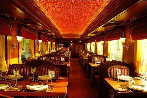 Роскошный поезд «Экспресс Махараджей»
