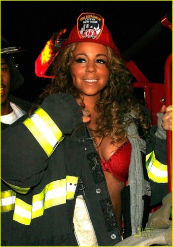 Девушки-пожарные