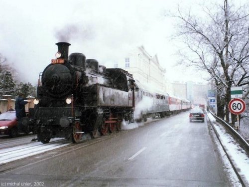 Старые поезда в наши дни