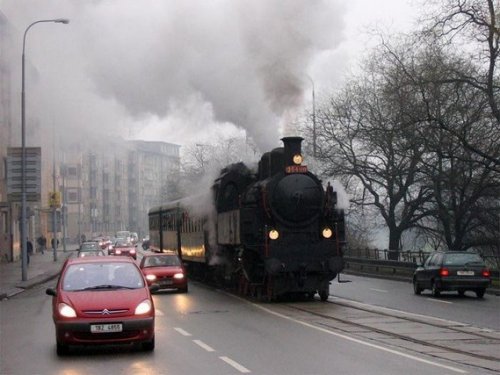 Старые поезда в наши дни