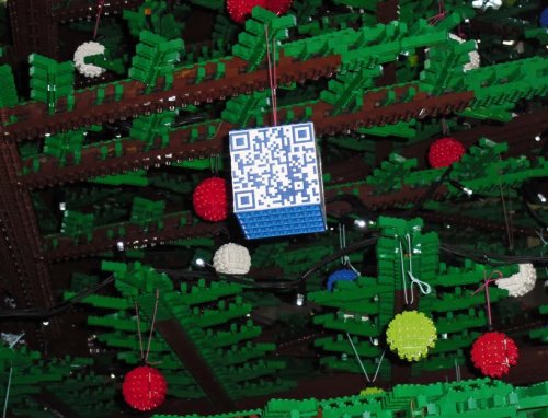 Самая высокая елка из LEGO
