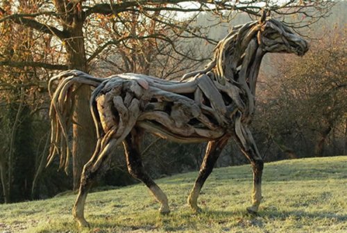 Удивительные скульптуры лошадей