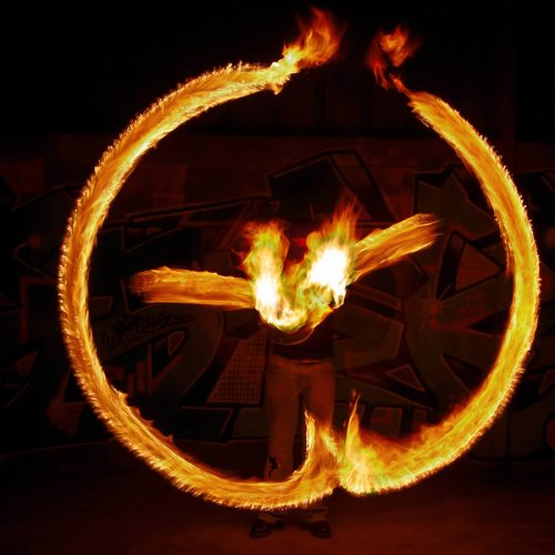 Игры с огнем от фотографа Tom Lacoste