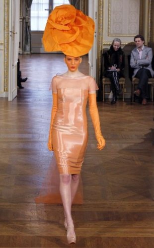 Самые провальные наряды на неделе мод в Париже