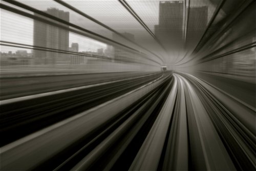 Запечатленная скорость японских поездов