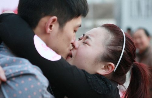 Конкурс на самый долгий поцелуй в Китае