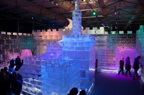 Выставка ледяных скульптур в Иерусалиме