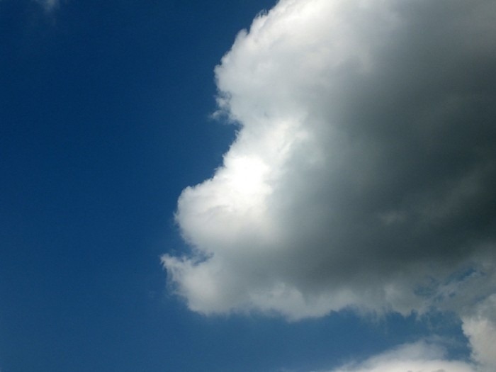 Look at those clouds. Облака форма. Облака интересной формы. Облака похожие на предметы. Интересные облака на небе.