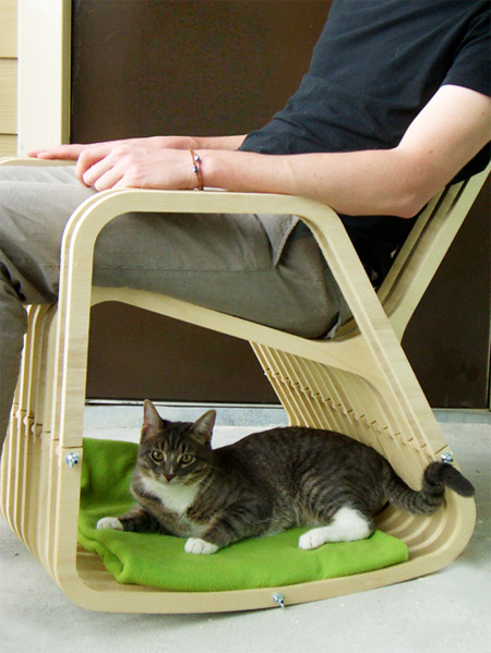 Кресло-качалка для владельцев домашних питомцев
