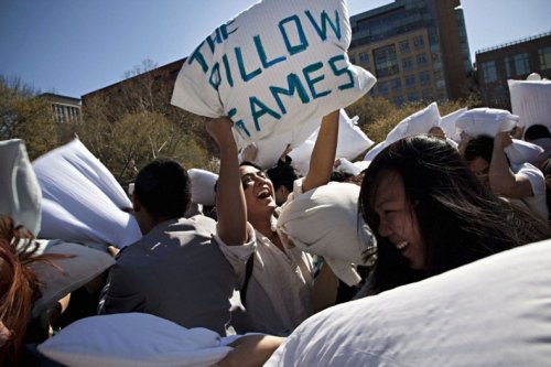 Международный день боев подушками 2012