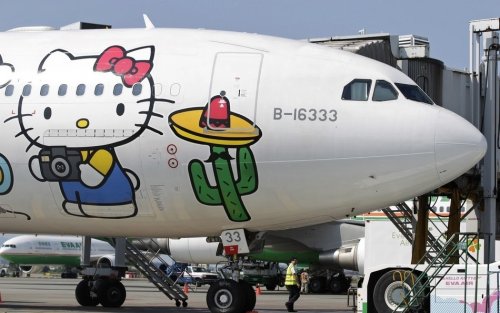 Авиалинии Hello Kitty