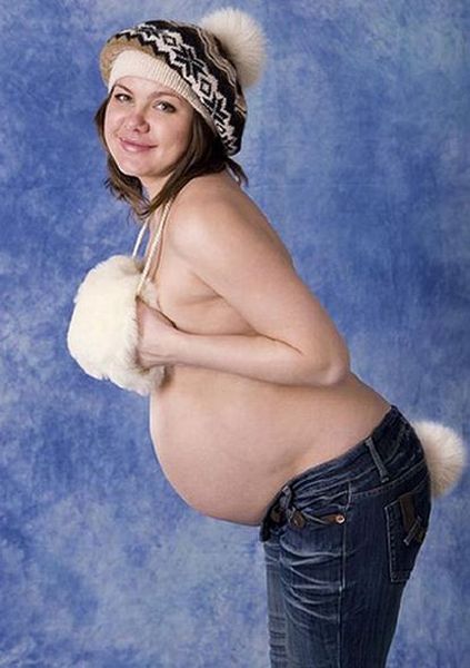 Странные снимки беременных девушек