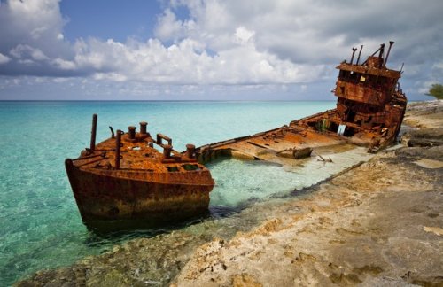 16 самых живописных в мире мест кораблекрушений