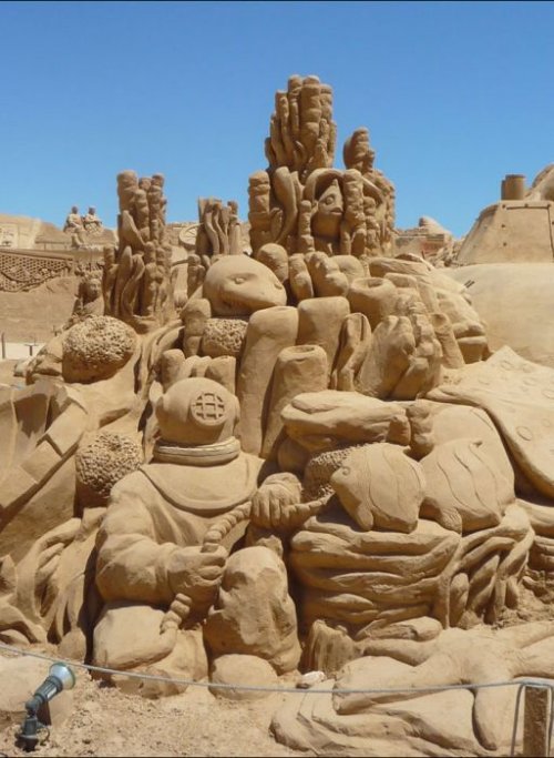 Удивительные скульптуры из песка (31 фото)