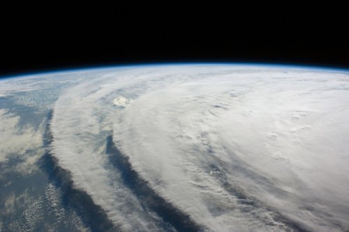 Вирусные фотографии-подделки, изображающие ураган Сэнди