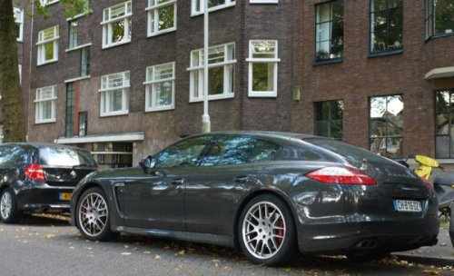 Странные автомобильные кражи в Амстердаме