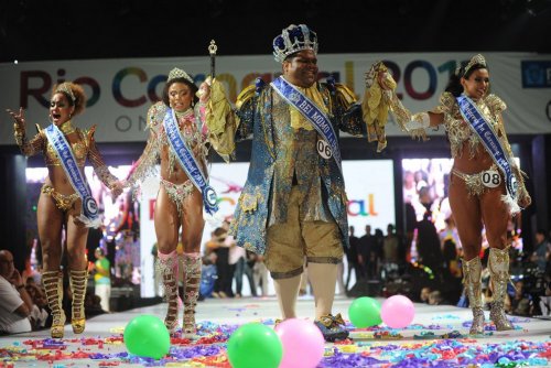 В Рио-де-Жанейро выбрали Короля и Королеву предстоящего карнавала