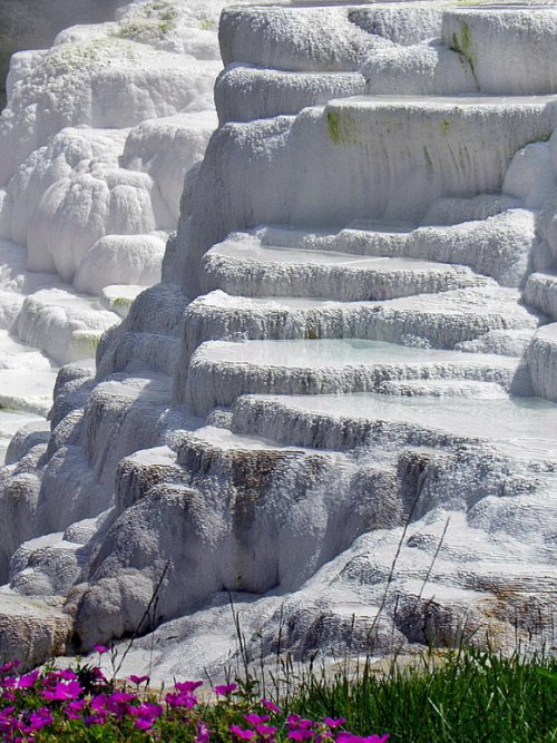 8 великолепных каскадных водопадов со всего мира