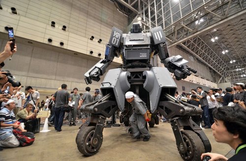 Робот Kuratas – четырехметровый гигант-трансформер