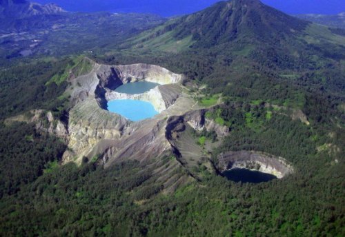10 Необычных вулканических кратеров