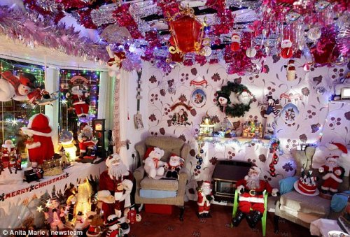 Сверкающий огнями рождественский дом супругов Крини из Англии