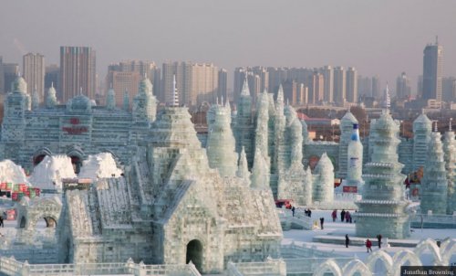 Ледяные и снежные скульптуры международного фестиваля в Харбине