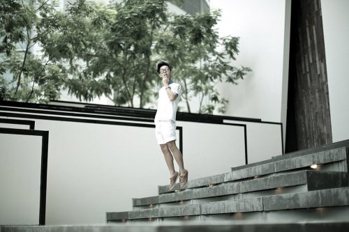 Чарующая левитация в фотографиях сингапурского арт-дуэта Levitation SG
