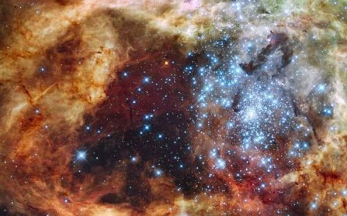 10 Невероятных изображений с телескопа Хаббл
