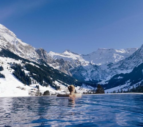 12 Прекрасных зимних бассейнов