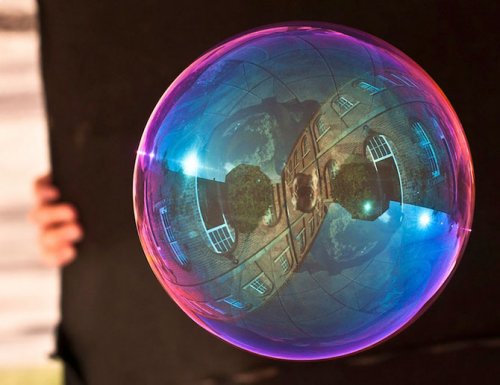 Мыльные пузыри в фотографиях Ричарда Хикса