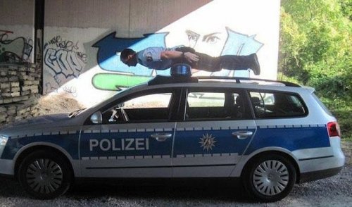 Полицейские будни в прикольных фотографиях (39 шт)