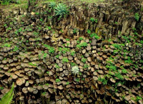 14 Потрясающих базальтовых образований