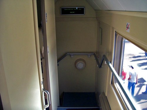 Двухэтажные вагоны – на российских железных дорогах (6 фото)