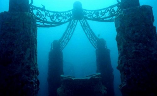 Мемориальный Риф Нептуна: Подводное кладбище