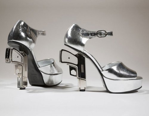 Дизайнерские туфли на выставке Shoe Obsession (22 фото)