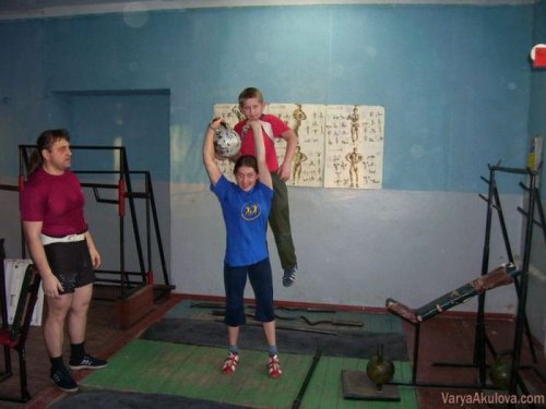 Встречайте Варю Акулову, самую сильную девушку в мире
