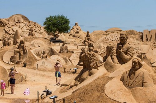Фестиваль песчаных фигур в Португалии (11 фото)