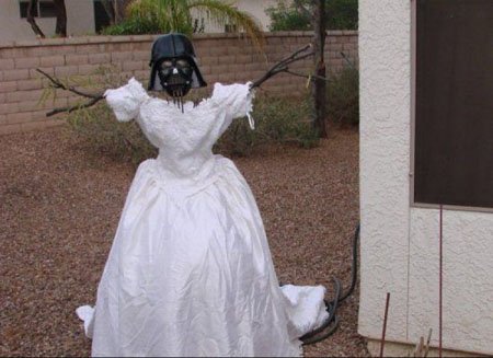 10 Самых забавных вариантов использования свадебного платья бывшей жены