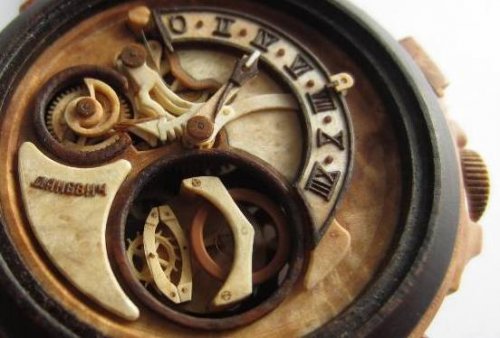 Деревянные часы от Валерия Даневич (15 фото)
