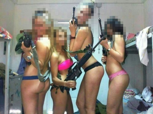 Девушки в израильской Армии тоже любят фотографироваться (31 фото)