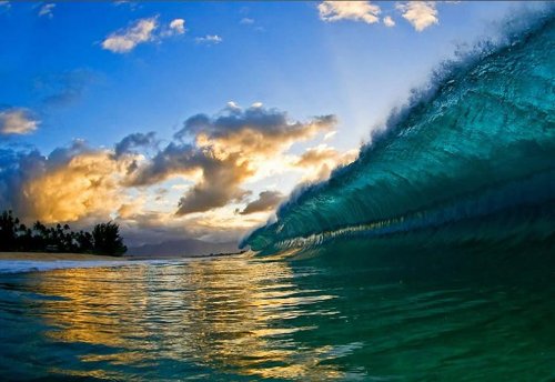 Изумительные фотографии гавайских волн, сделанные Кларком Литтлом (21 шт)