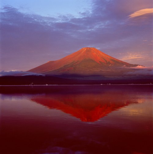 Красота и величие Фудзиямы в фотографиях Юкио Охиямы (15 шт)