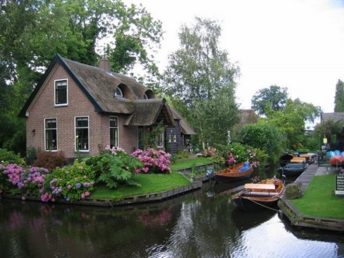 Гитхорн – деревня на воде, или Нидерландская Венеция (37 фото)