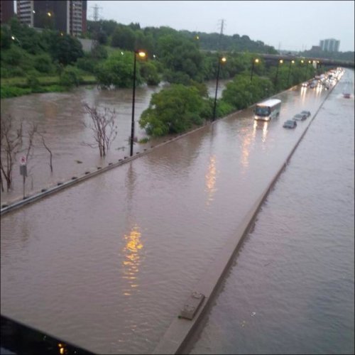 Наводнение в Торонто (21 фото)
