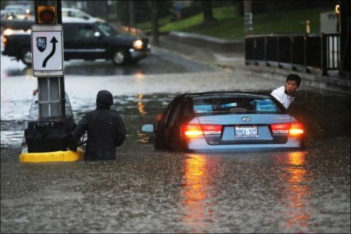 Наводнение в Торонто (21 фото)