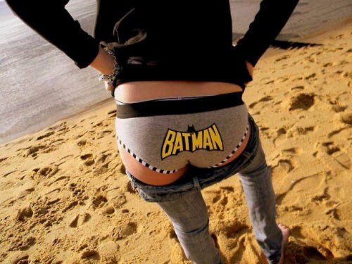 Сексуальные девушки в "супергеройском" нижнем белье (35 фото)