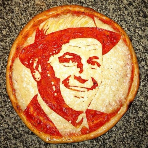 Портреты знаменитостей на пиццах от Доменико Кролла (16 фото)
