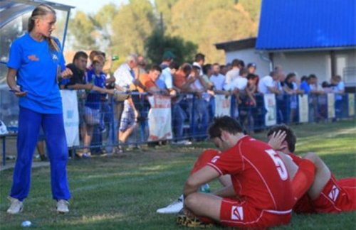 Тихана Немчич – первая женщина-тренер мужской футбольной команды (26 фото)